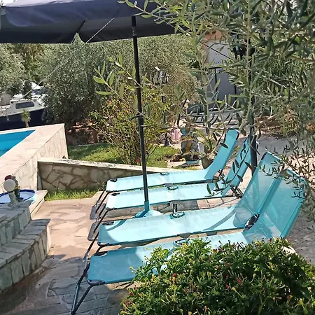 Petrothalassa Hébergement de vacances *